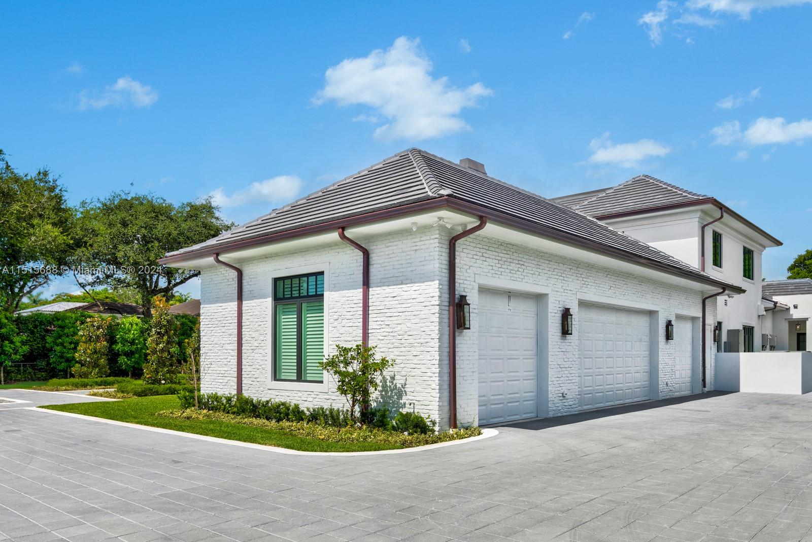 8840 61st Ct, Pinecrest, FL, 33156 United States, 7 Bedrooms Bedrooms, ,7 BathroomsBathrooms,Residential,For Sale,61st Ct,A11515688