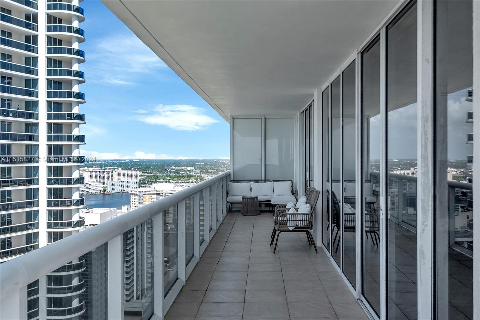 1830 S Ocean Dr 2602, Hallandale Beach, Florida 33009, 3 Bedrooms Bedrooms, ,3 BathroomsBathrooms,Residentiallease,For Rent,1830 S Ocean Dr 2602,A11515827