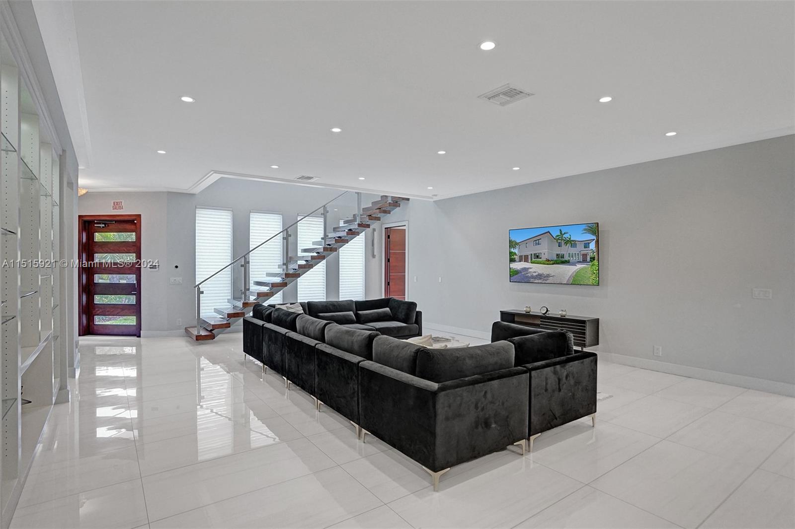 4421 Seagrape Dr, Lauderdale By The Sea, FL, 33308 United States, 8 Bedrooms Bedrooms, ,6 BathroomsBathrooms,Residential,For Sale,Seagrape Dr,A11515921