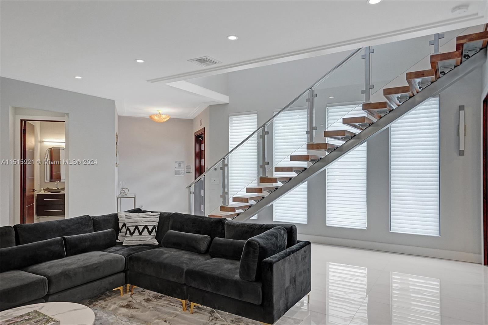 4421 Seagrape Dr, Lauderdale By The Sea, FL, 33308 United States, 8 Bedrooms Bedrooms, ,6 BathroomsBathrooms,Residential,For Sale,Seagrape Dr,A11515921