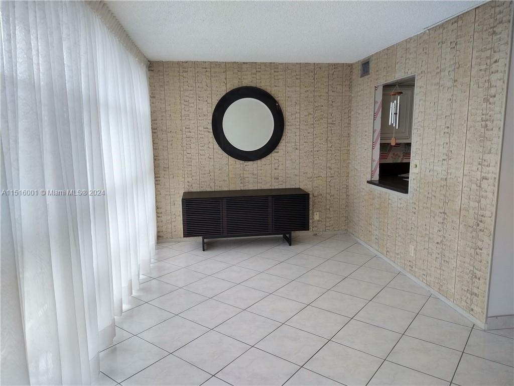 601 Three Islands Blvd 517, Hallandale Beach, Florida 33009, 2 Bedrooms Bedrooms, ,2 BathroomsBathrooms,Residentiallease,For Rent,601 Three Islands Blvd 517,A11516001