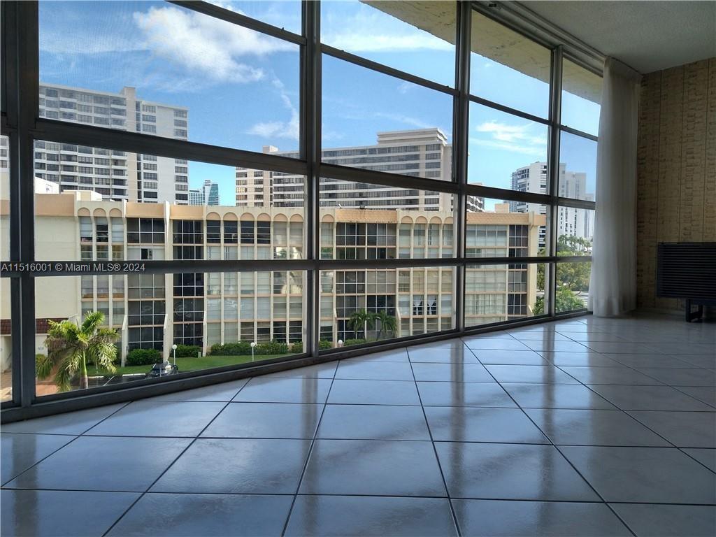 601 Three Islands Blvd 517, Hallandale Beach, Florida 33009, 2 Bedrooms Bedrooms, ,2 BathroomsBathrooms,Residentiallease,For Rent,601 Three Islands Blvd 517,A11516001