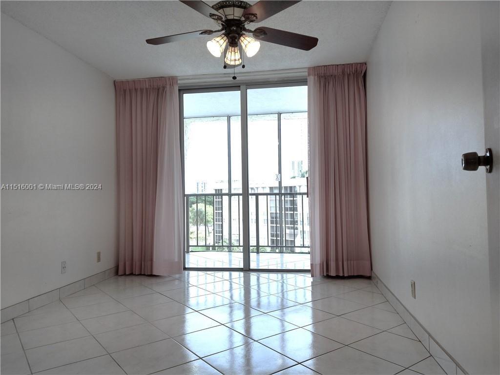 601 Three Islands Blvd 517, Hallandale Beach, Florida 33009, 2 Bedrooms Bedrooms, ,2 BathroomsBathrooms,Residentiallease,For Rent,601 Three Islands Blvd 517,A11516001