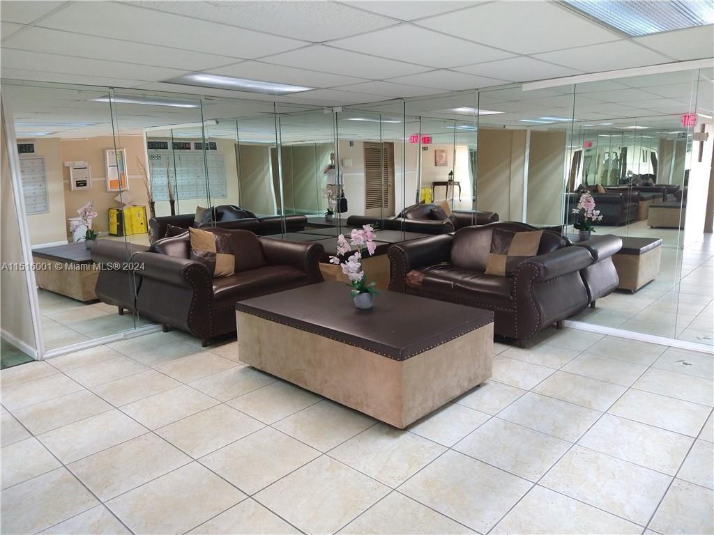 601 Three Islands Blvd 517, Hallandale Beach, Florida 33009, 2 Bedrooms Bedrooms, ,2 BathroomsBathrooms,Residentiallease,For Rent,601 Three Islands Blvd 517,A11516001