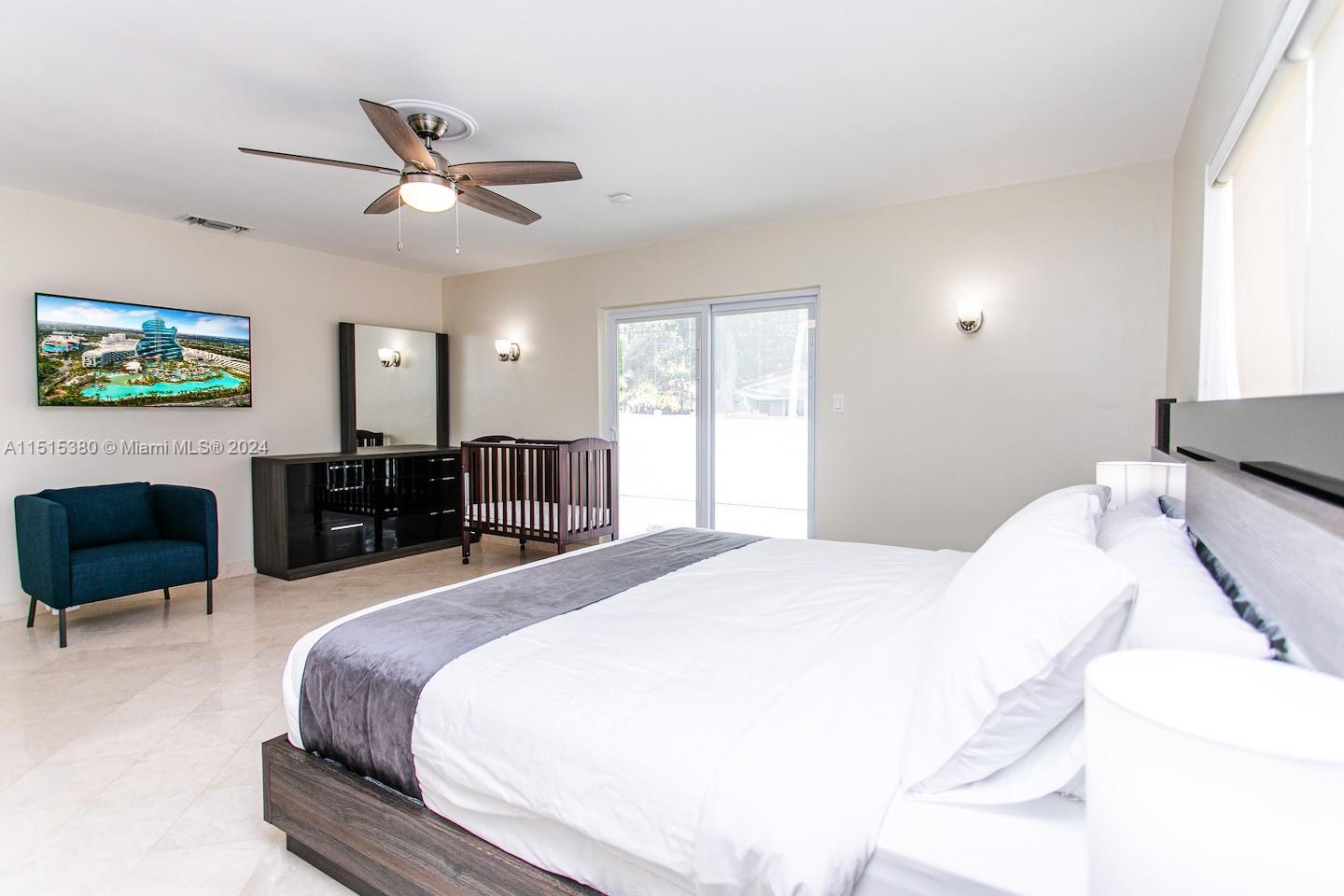 1045 Hollywood Blvd, Hollywood, Florida 33019, 3 Bedrooms Bedrooms, ,2 BathroomsBathrooms,Residential,For Sale,1045 Hollywood Blvd,A11515380