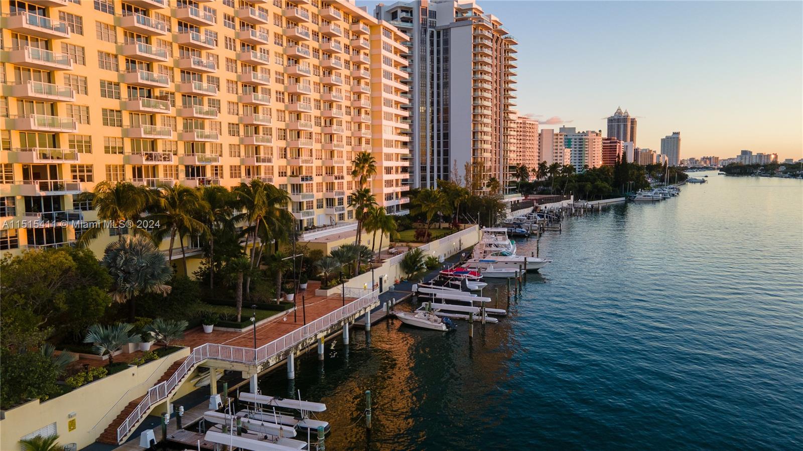 5600 Collins Ave 6P, Miami Beach, Florida 33140, 2 Bedrooms Bedrooms, ,2 BathroomsBathrooms,Residentiallease,For Rent,5600 Collins Ave 6P,A11515411