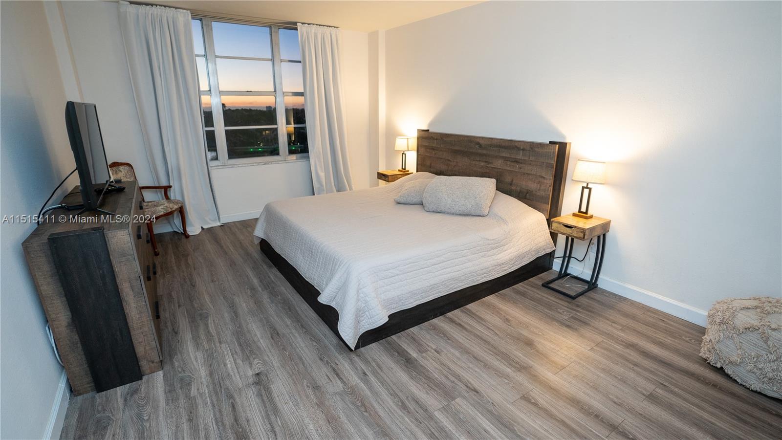 5600 Collins Ave 6P, Miami Beach, Florida 33140, 2 Bedrooms Bedrooms, ,2 BathroomsBathrooms,Residentiallease,For Rent,5600 Collins Ave 6P,A11515411