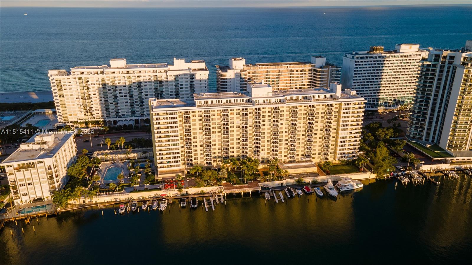 5600 Collins Ave 6P, Miami Beach, Florida 33140, 2 Bedrooms Bedrooms, ,2 BathroomsBathrooms,Residentiallease,For Rent,5600 Collins Ave 6P,A11515411