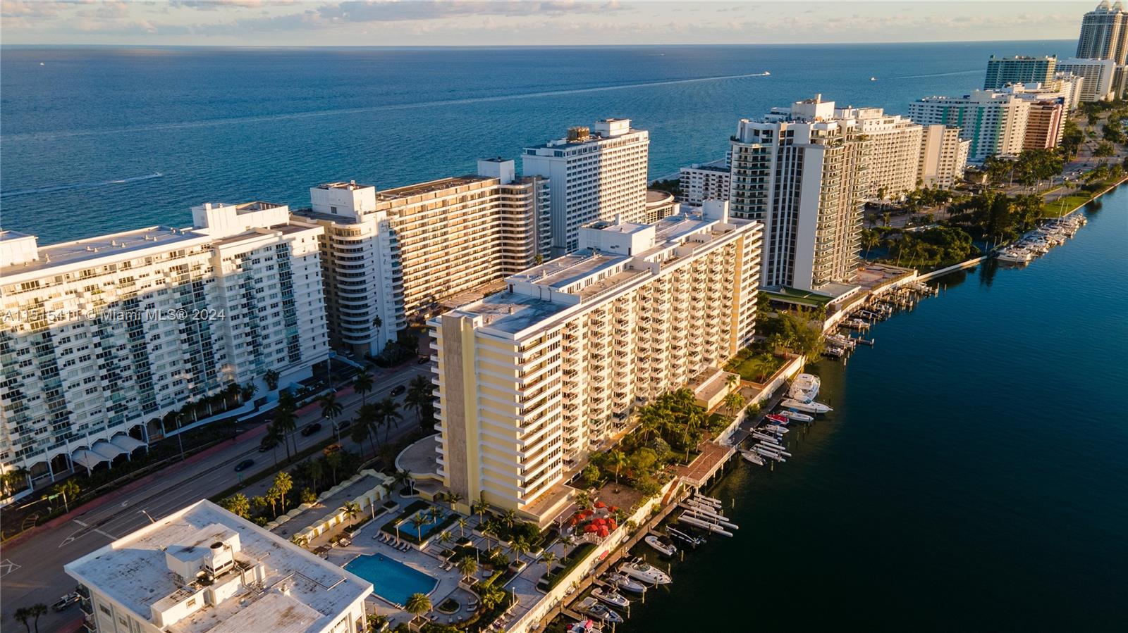 5600 Collins Ave 6P, Miami Beach, Florida 33140, 2 Bedrooms Bedrooms, ,2 BathroomsBathrooms,Residentiallease,For Rent,5600 Collins Ave 6P,A11515411