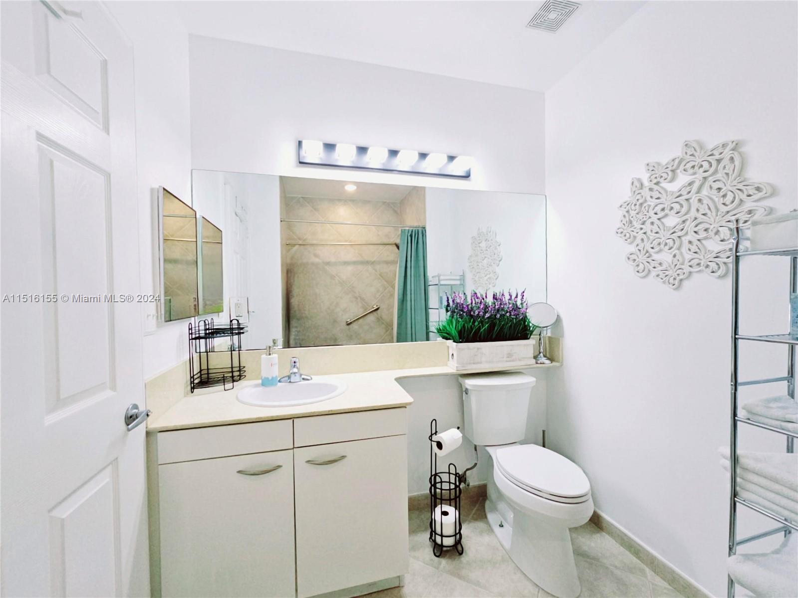 2080 S Ocean Dr 104 SHORT TERM, Hallandale Beach, Florida 33009, 1 Bedroom Bedrooms, ,1 BathroomBathrooms,Residentiallease,For Rent,2080 S Ocean Dr 104 SHORT TERM,A11516155