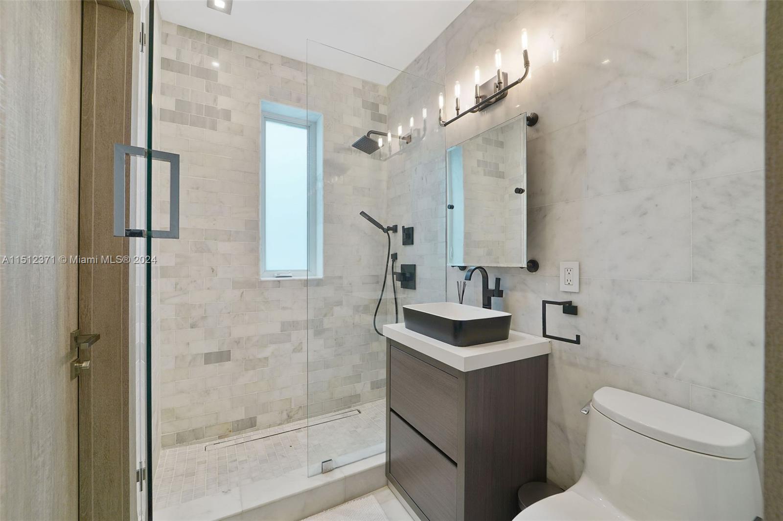 4361 Royal Palm Ave, Miami Beach, Florida 33140, 5 Bedrooms Bedrooms, ,4 BathroomsBathrooms,Residentiallease,For Rent,4361 Royal Palm Ave,A11512371