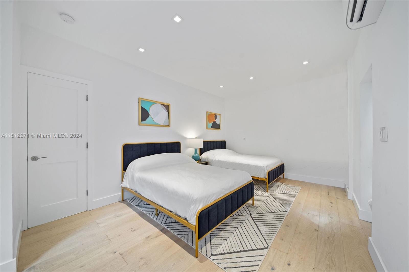 4361 Royal Palm Ave, Miami Beach, Florida 33140, 5 Bedrooms Bedrooms, ,4 BathroomsBathrooms,Residentiallease,For Rent,4361 Royal Palm Ave,A11512371