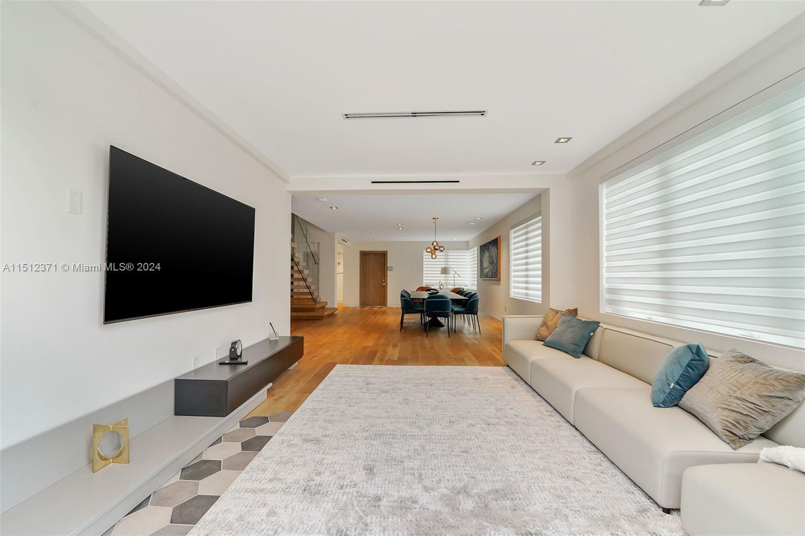 4361 Royal Palm Ave, Miami Beach, Florida 33140, 5 Bedrooms Bedrooms, ,4 BathroomsBathrooms,Residentiallease,For Rent,4361 Royal Palm Ave,A11512371