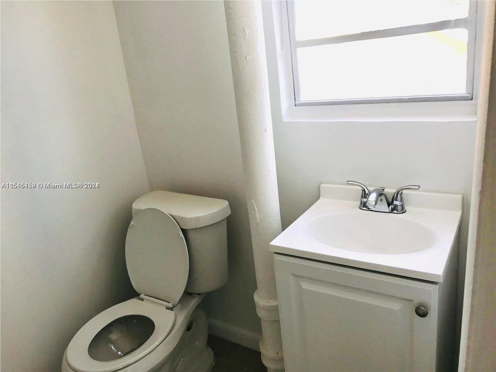 550 NW 30th St 3, Miami, Florida 33127, 1 Bedroom Bedrooms, ,1 BathroomBathrooms,Residentiallease,For Rent,550 NW 30th St 3,A11516159