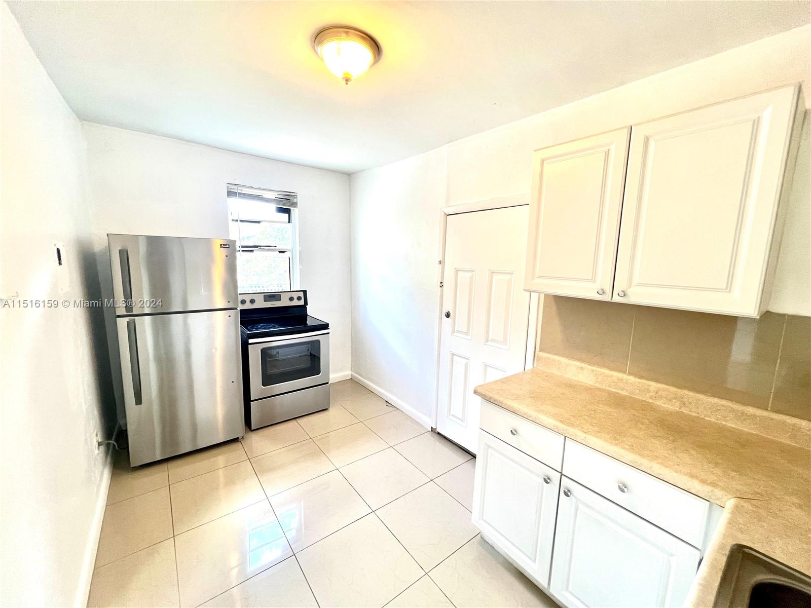 550 NW 30th St 3, Miami, Florida 33127, 1 Bedroom Bedrooms, ,1 BathroomBathrooms,Residentiallease,For Rent,550 NW 30th St 3,A11516159