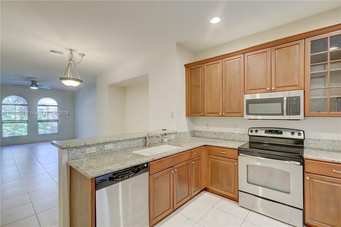 1033 NE 17th Way 2102, Fort Lauderdale, Florida 33304, 3 Bedrooms Bedrooms, ,3 BathroomsBathrooms,Residential,For Sale,1033 NE 17th Way 2102,A11516169