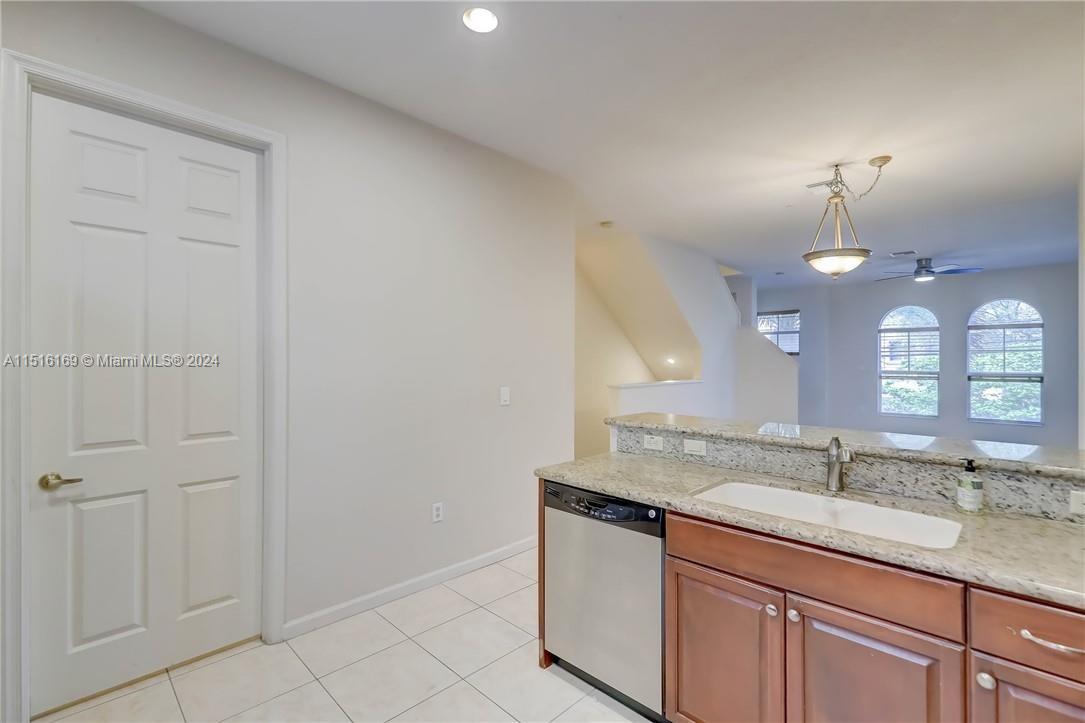 1033 17th Way, Fort Lauderdale, FL, 33304 United States, 3 Bedrooms Bedrooms, ,3 BathroomsBathrooms,Residential,For Sale,17th Way,A11516169