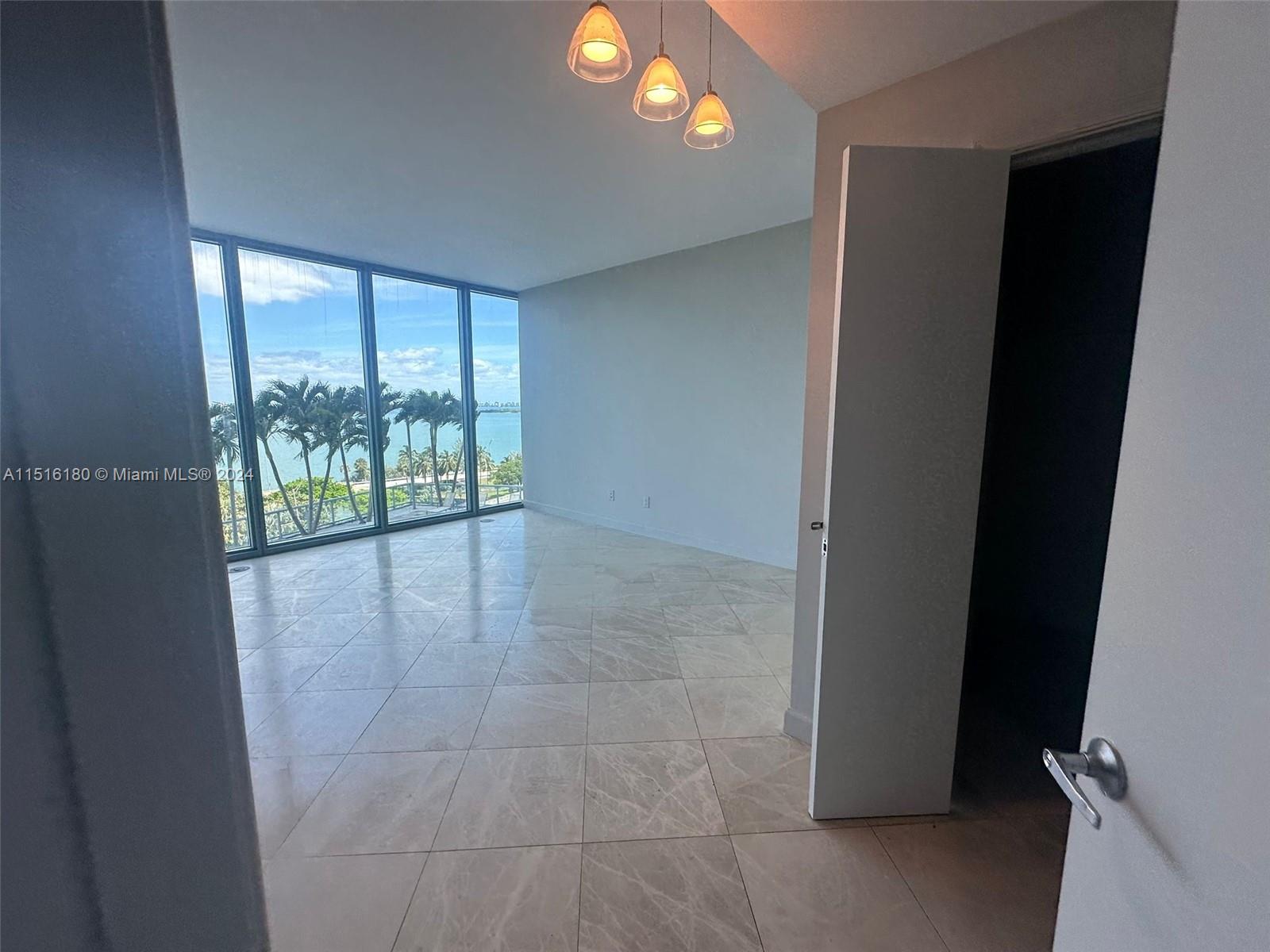 601 NE 36th St 709, Miami, Florida 33137, 2 Bedrooms Bedrooms, ,2 BathroomsBathrooms,Residentiallease,For Rent,601 NE 36th St 709,A11516180