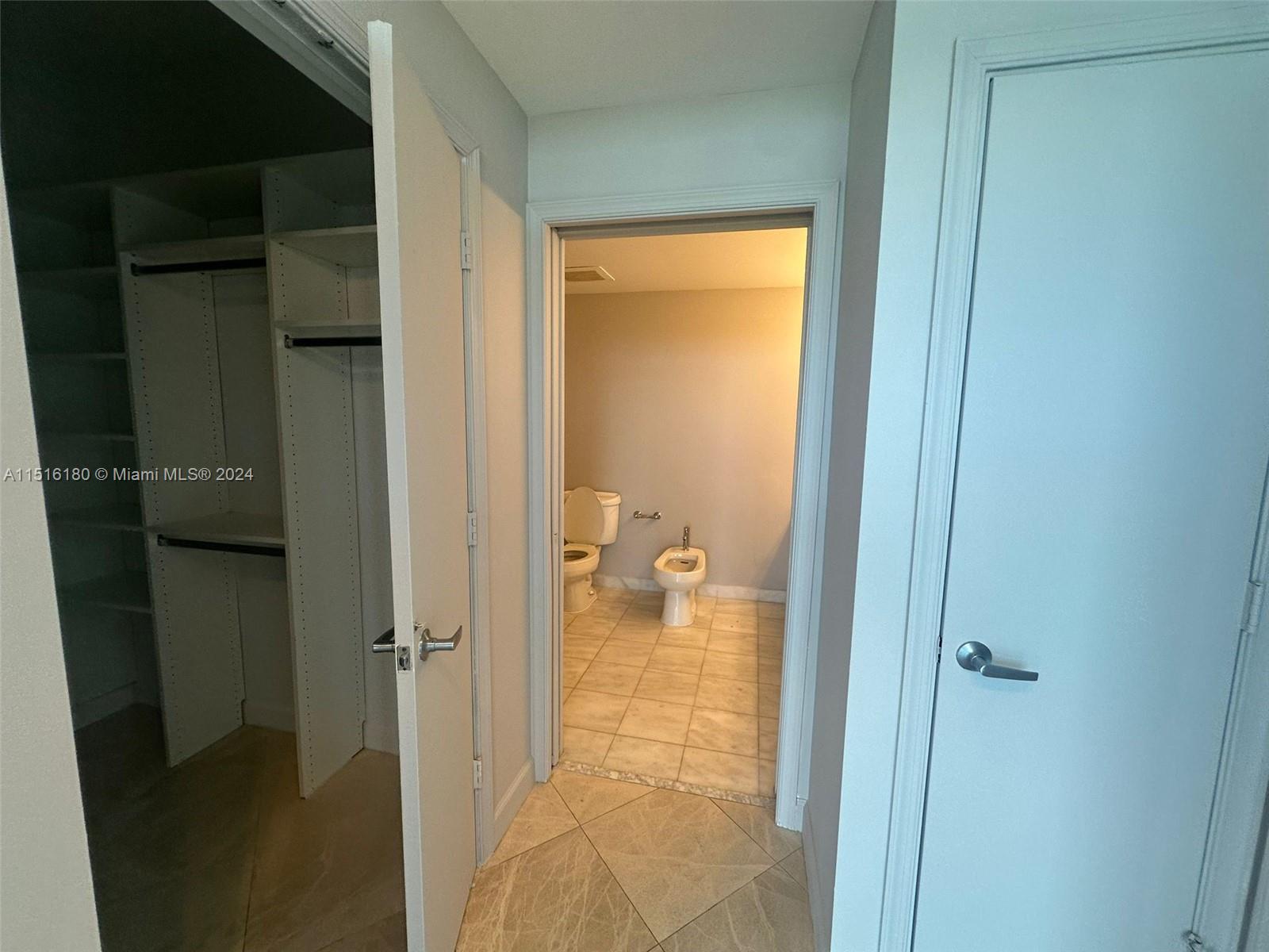 601 NE 36th St 709, Miami, Florida 33137, 2 Bedrooms Bedrooms, ,2 BathroomsBathrooms,Residentiallease,For Rent,601 NE 36th St 709,A11516180