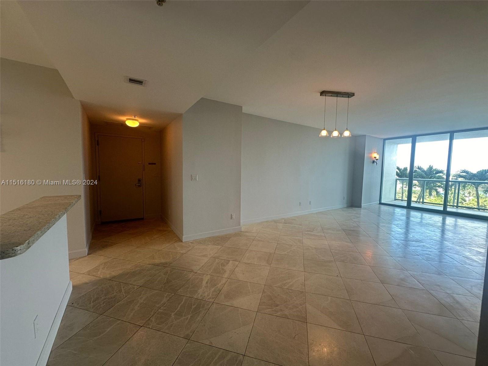 601 NE 36th St 709, Miami, Florida 33137, 2 Bedrooms Bedrooms, ,2 BathroomsBathrooms,Residentiallease,For Rent,601 NE 36th St 709,A11516180