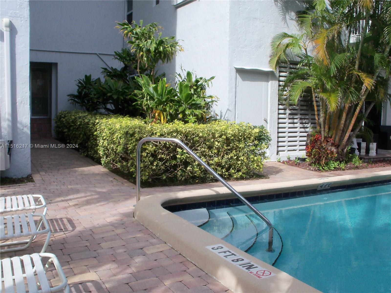 Fort Lauderdale, FL, 33304 United States, 1 Bedroom Bedrooms, ,1 BathroomBathrooms,Residential,For Sale,A11516217