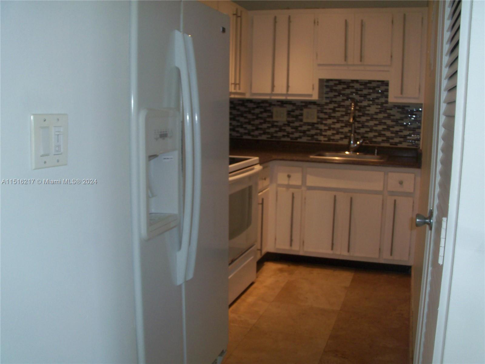 Fort Lauderdale, FL, 33304 United States, 1 Bedroom Bedrooms, ,1 BathroomBathrooms,Residential,For Sale,A11516217