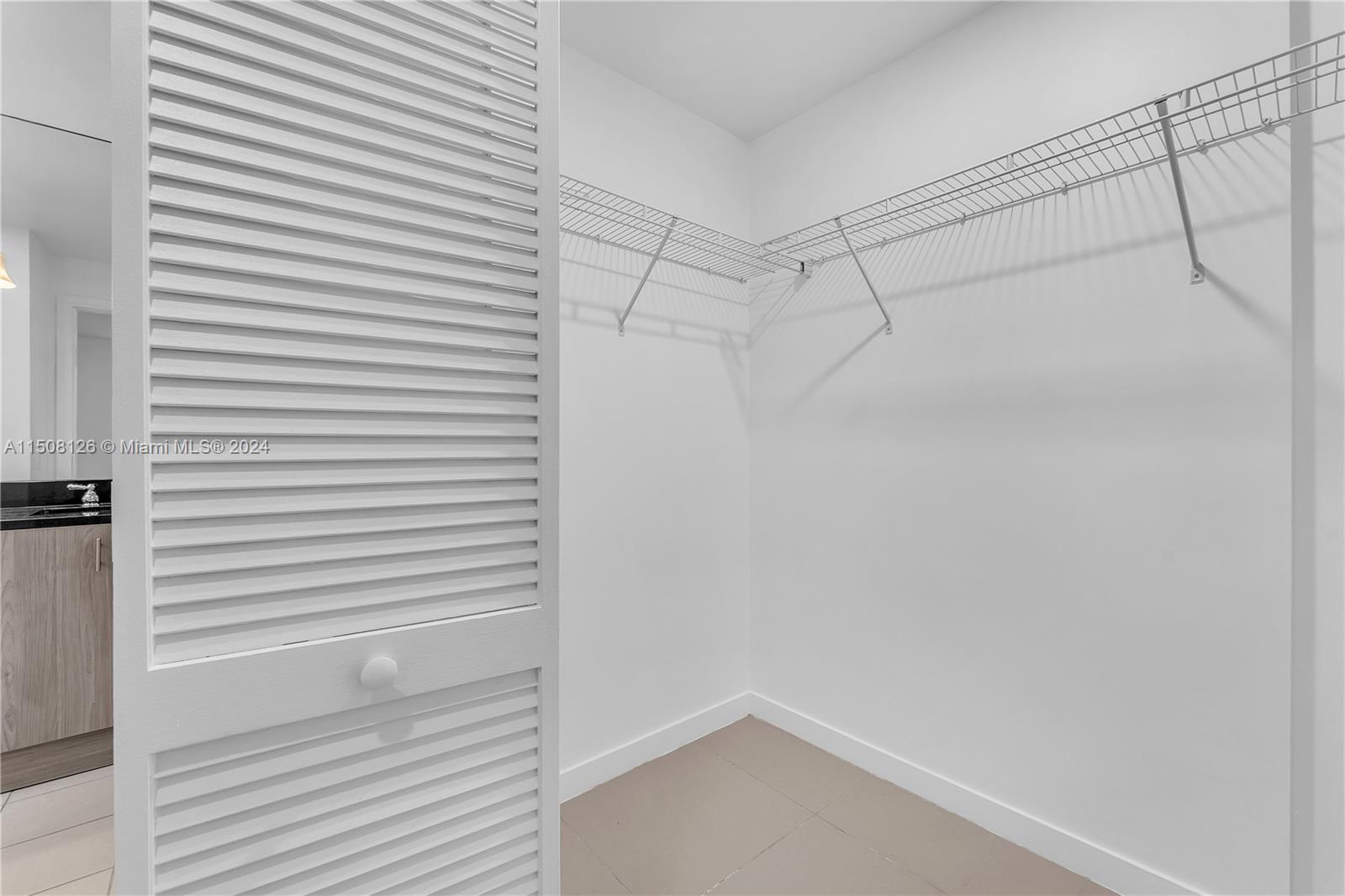 300 S Biscayne Blvd L-402, Miami, Florida 33131, 2 Bedrooms Bedrooms, ,2 BathroomsBathrooms,Residential,For Sale,300 S Biscayne Blvd L-402,A11508126