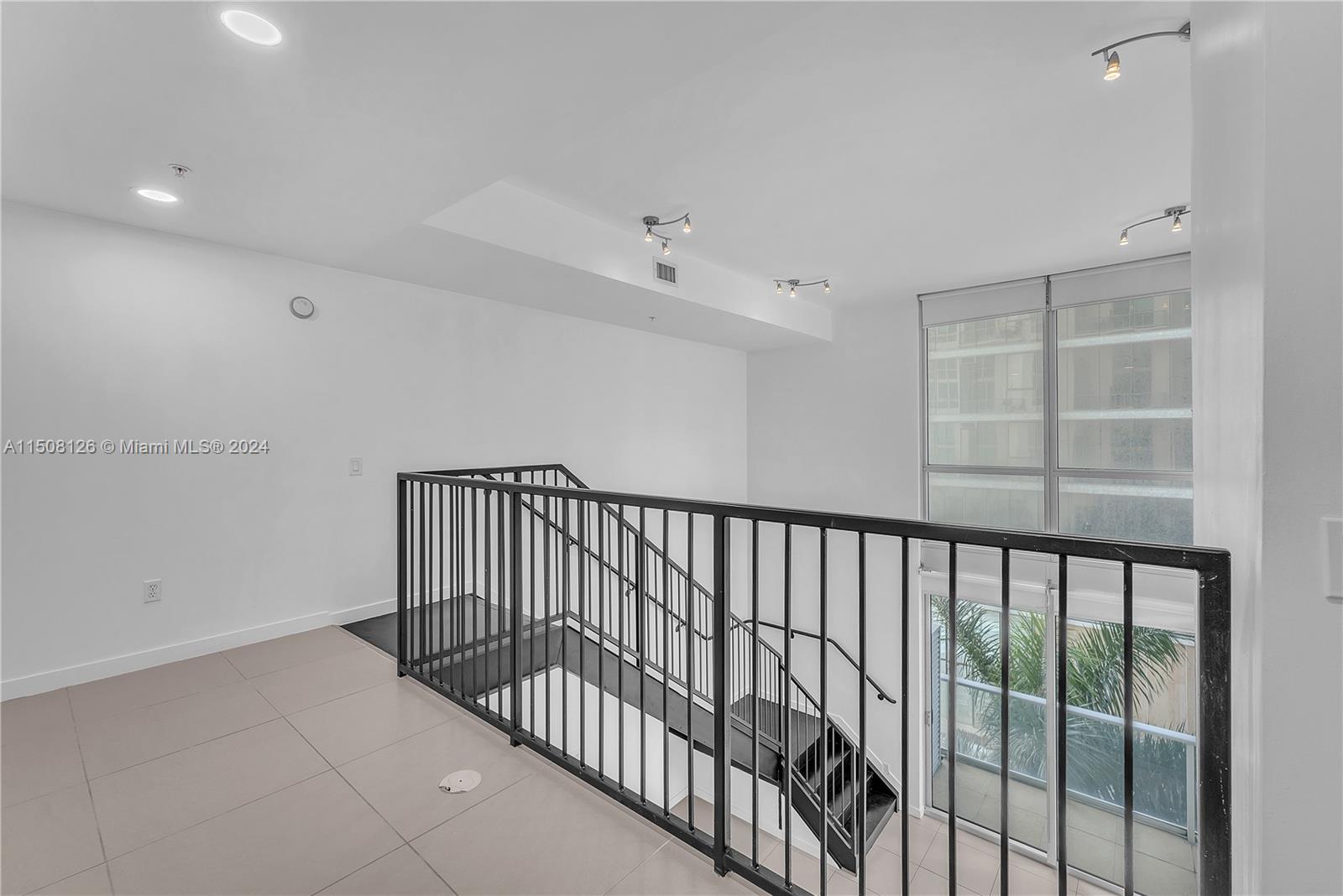 300 S Biscayne Blvd L-402, Miami, Florida 33131, 2 Bedrooms Bedrooms, ,2 BathroomsBathrooms,Residential,For Sale,300 S Biscayne Blvd L-402,A11508126