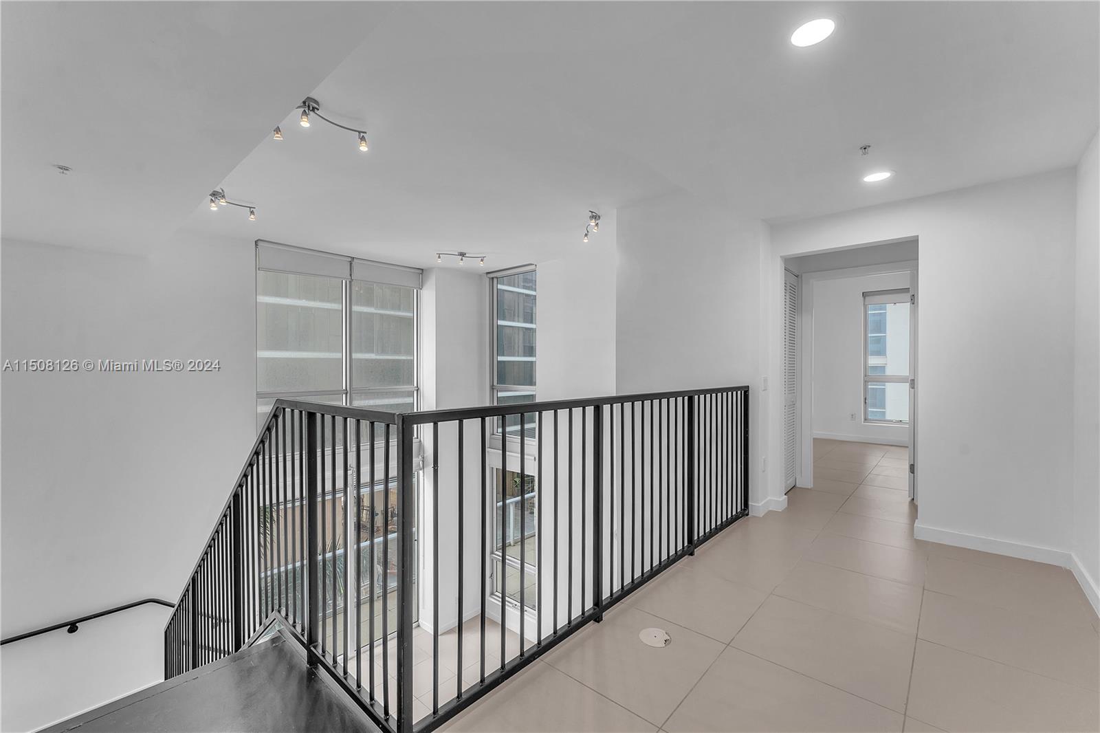 300 S Biscayne Blvd L-402, Miami, Florida 33131, 2 Bedrooms Bedrooms, ,2 BathroomsBathrooms,Residential,For Sale,300 S Biscayne Blvd L-402,A11508126