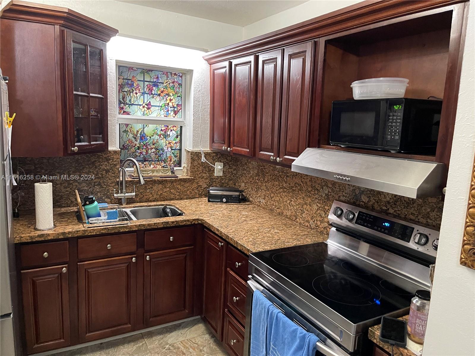 Miami, Florida 33172, 3 Bedrooms Bedrooms, ,2 BathroomsBathrooms,Residential,For Sale,A11516258