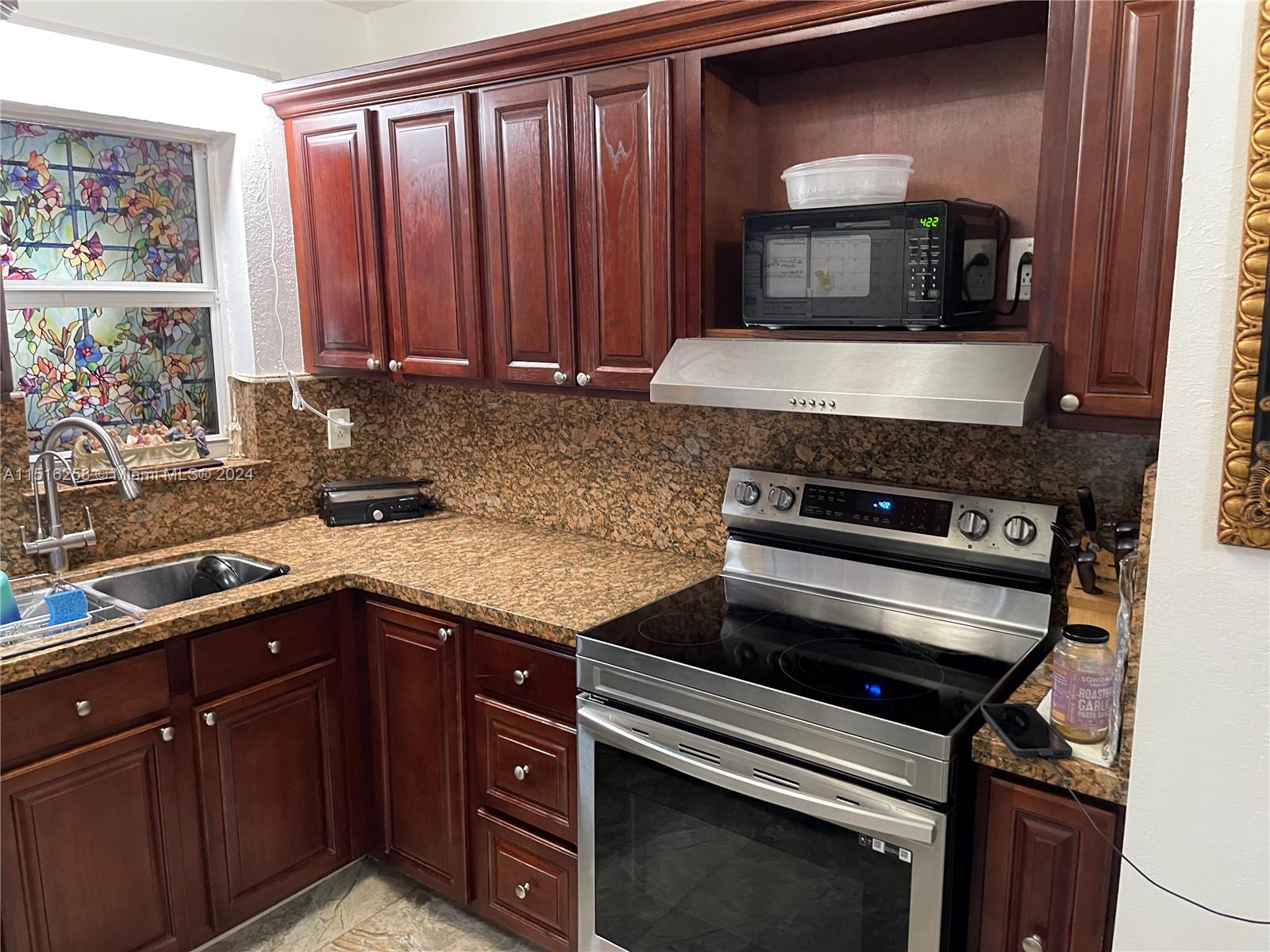 Miami, Florida 33172, 3 Bedrooms Bedrooms, ,2 BathroomsBathrooms,Residential,For Sale,A11516258