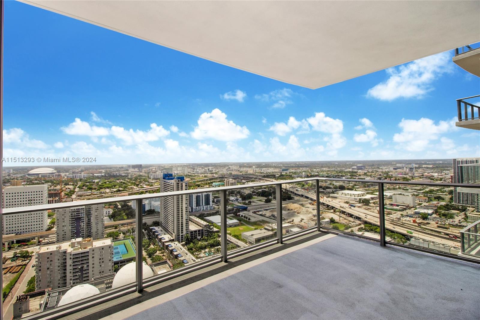 Condo for Sale in Miami, FL