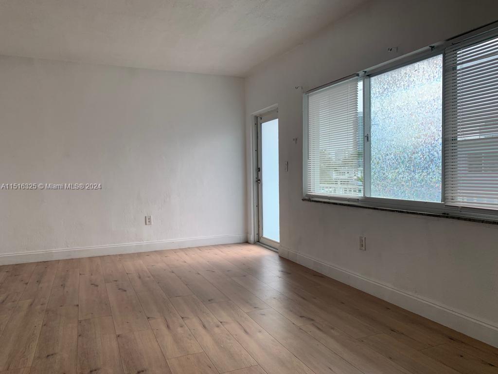 7207 Bay Dr 31, Miami Beach, Florida 33141, 1 Bedroom Bedrooms, ,1 BathroomBathrooms,Residentiallease,For Rent,7207 Bay Dr 31,A11516325