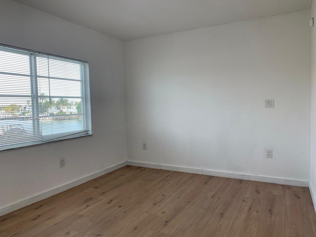 7207 Bay Dr 31, Miami Beach, Florida 33141, 1 Bedroom Bedrooms, ,1 BathroomBathrooms,Residentiallease,For Rent,7207 Bay Dr 31,A11516325