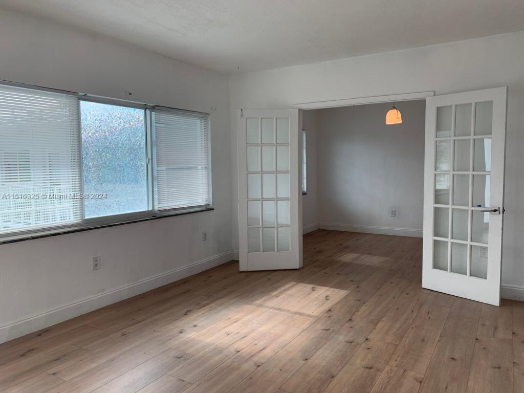 7207 Bay Dr 31, Miami Beach, Florida 33141, 1 Bedroom Bedrooms, ,1 BathroomBathrooms,Residentiallease,For Rent,7207 Bay Dr 31,A11516325