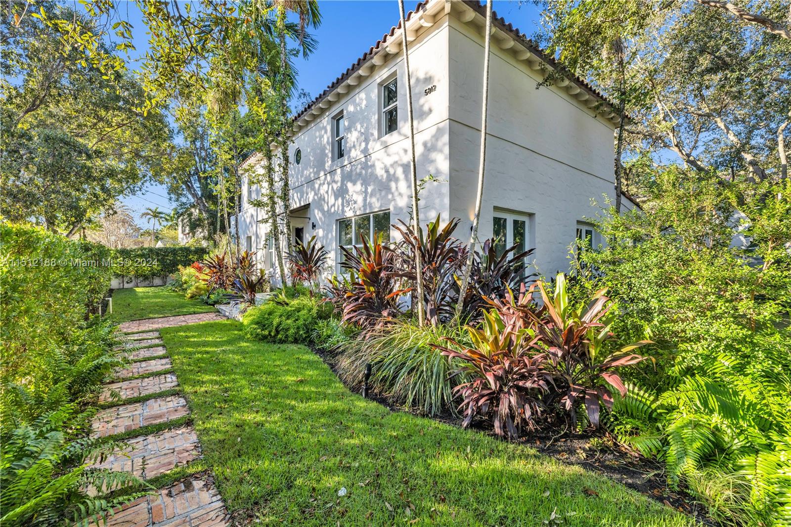 5812 Alton Rd, Miami Beach, FL, 33140 United States, 7 Bedrooms Bedrooms, ,7 BathroomsBathrooms,Residential,For Sale,Alton Rd,A11512188