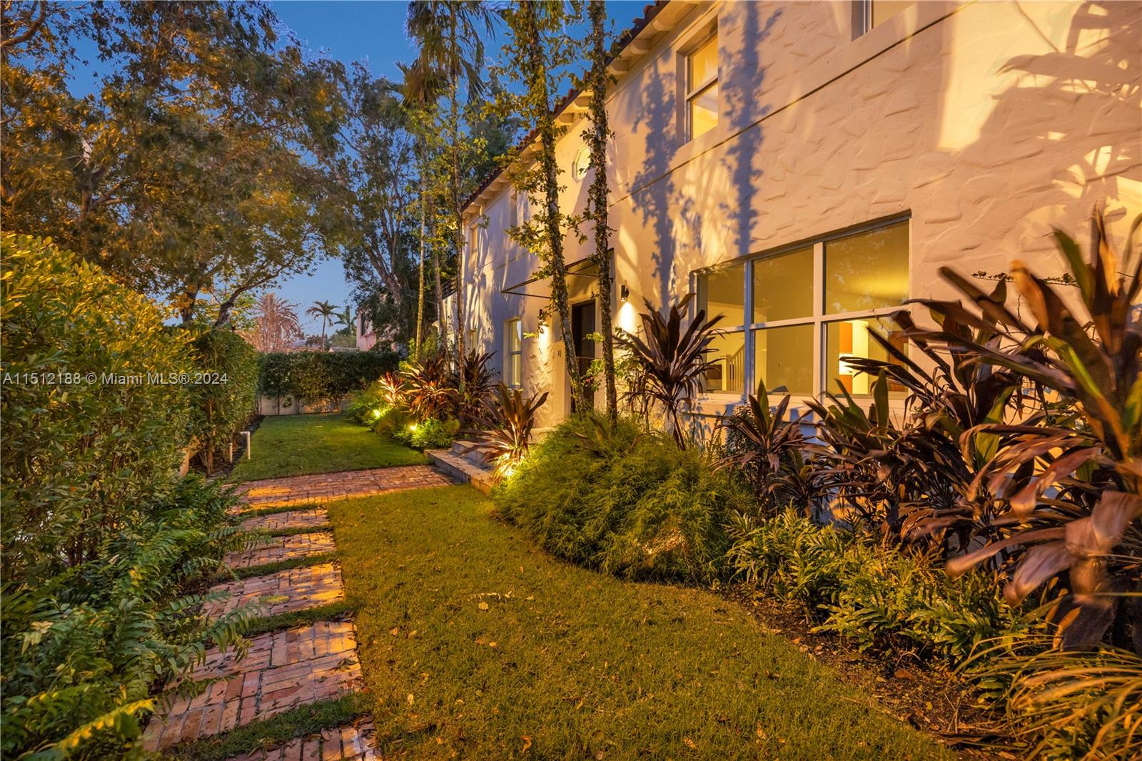 5812 Alton Rd, Miami Beach, FL, 33140 United States, 7 Bedrooms Bedrooms, ,7 BathroomsBathrooms,Residential,For Sale,Alton Rd,A11512188