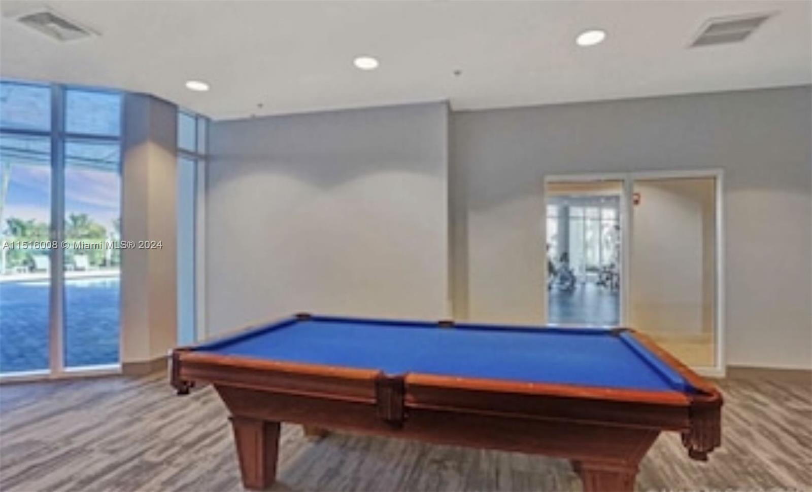 6515 Collins Ave 1604, Miami Beach, Florida 33141, 1 Bedroom Bedrooms, ,1 BathroomBathrooms,Residentiallease,For Rent,6515 Collins Ave 1604,A11516008