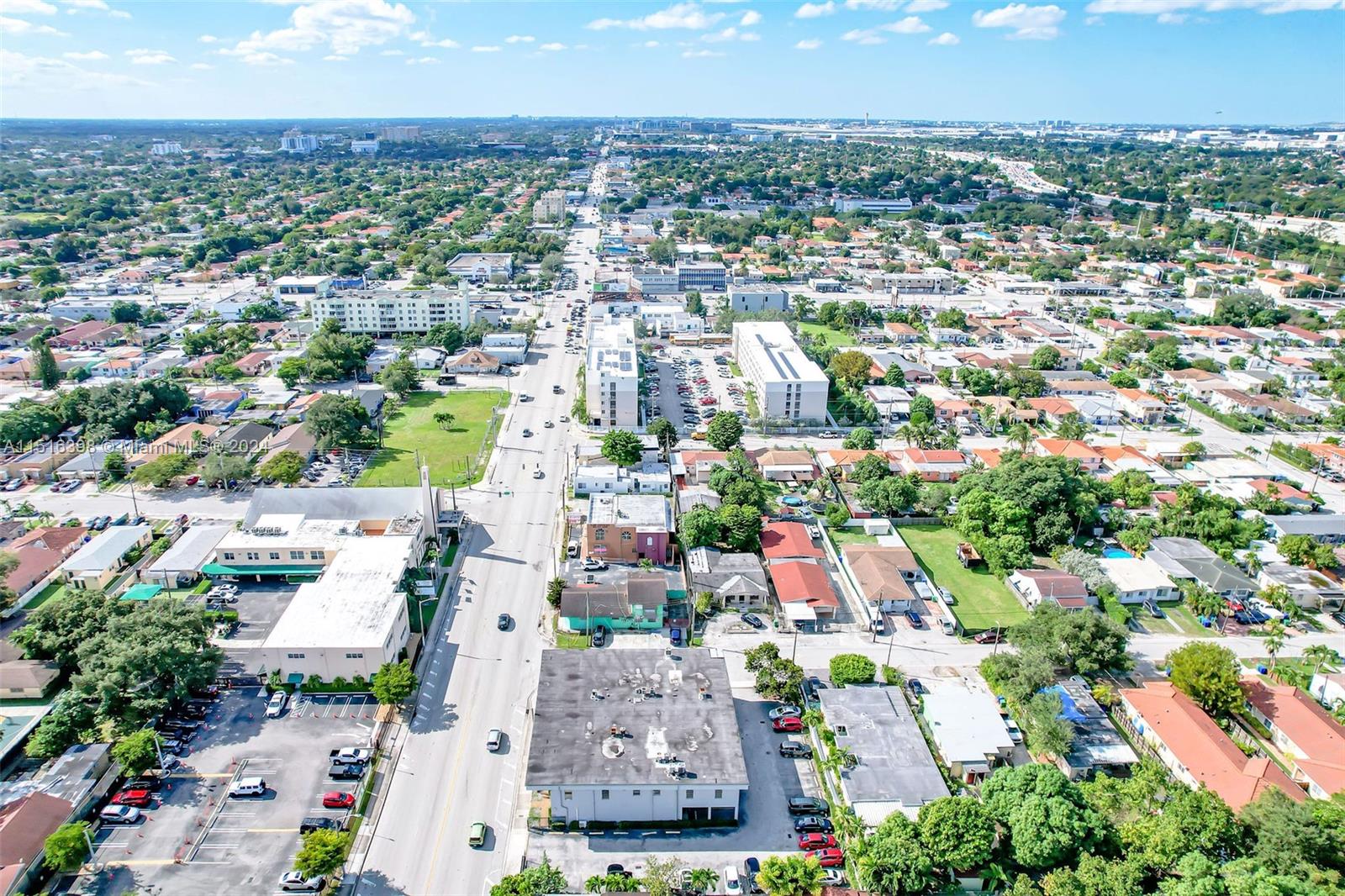 2433 NW 7th St, Miami, Florida 33125, ,Commercialsale,For Sale,2433 NW 7th St,A11516398