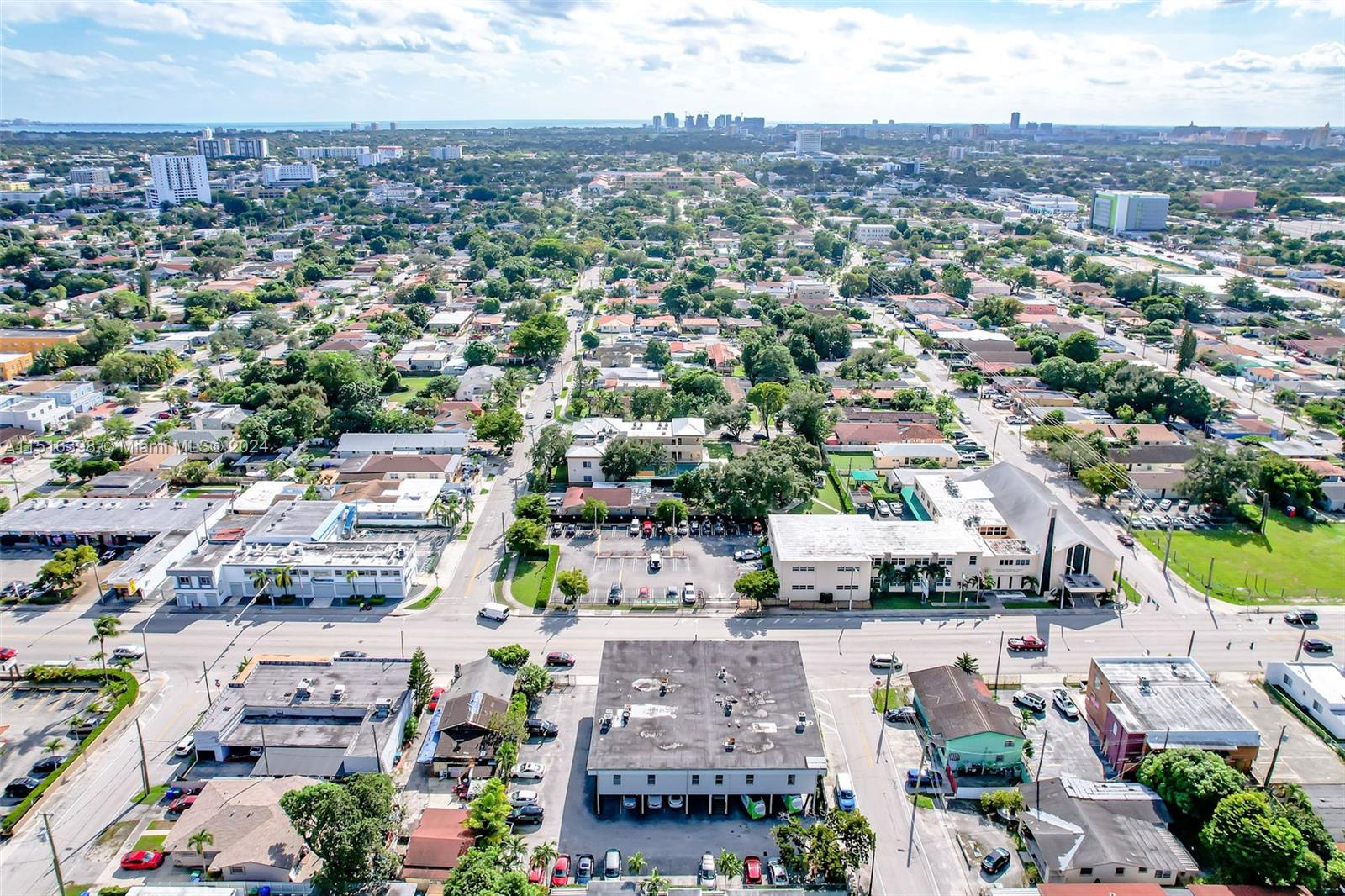 2433 NW 7th St, Miami, Florida 33125, ,Commercialsale,For Sale,2433 NW 7th St,A11516398