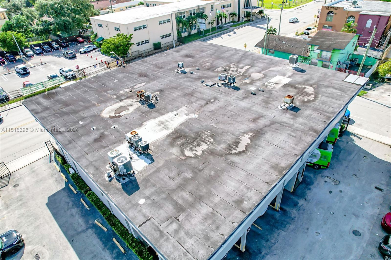 2433 NW 7th St, Miami, Florida 33125, ,Commercialsale,For Sale,2433 NW 7th St,A11516398