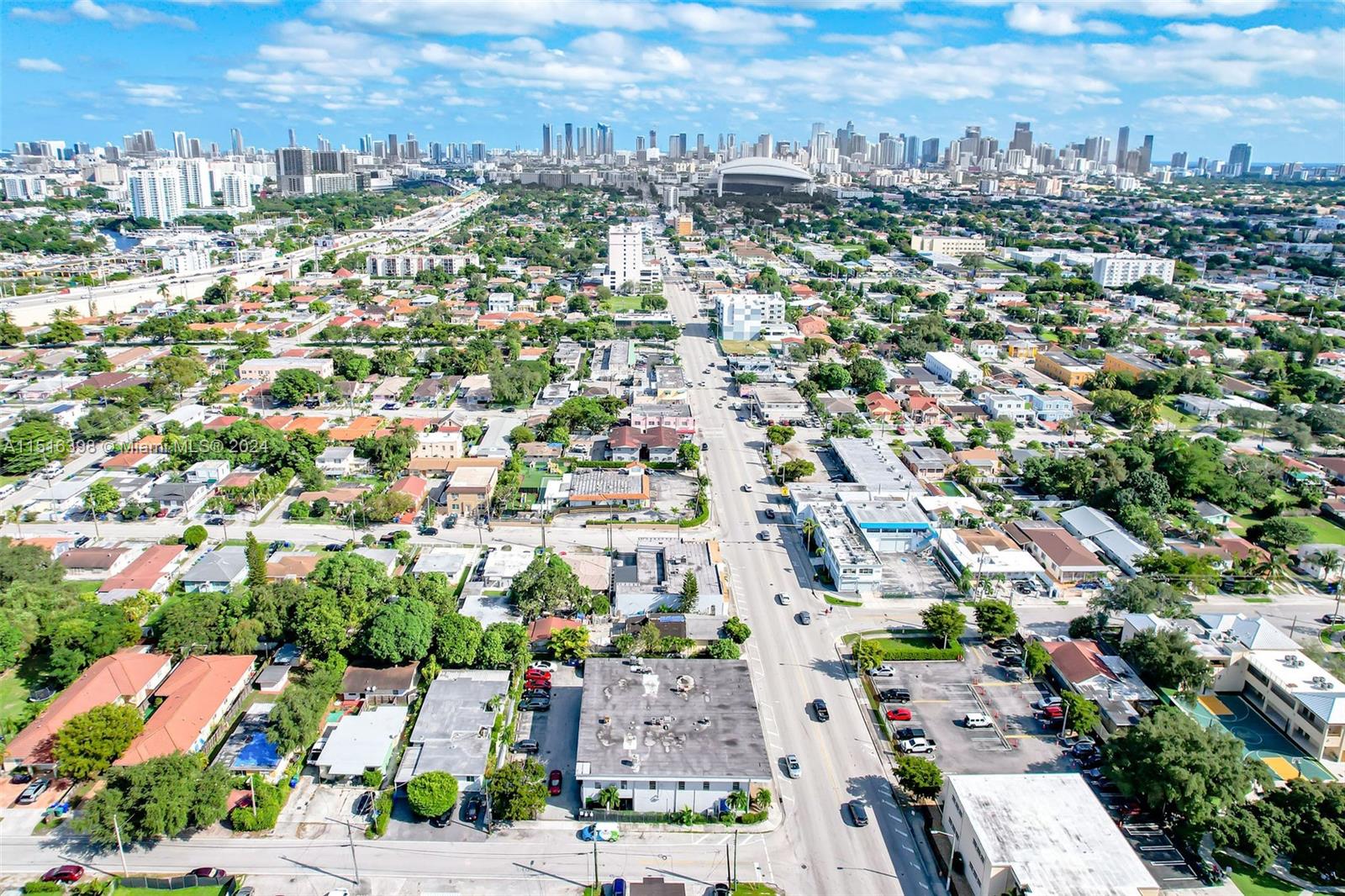 2433 NW 7th St, Miami, Florida 33125, ,Commercialsale,For Sale,2433 NW 7th St,A11516398