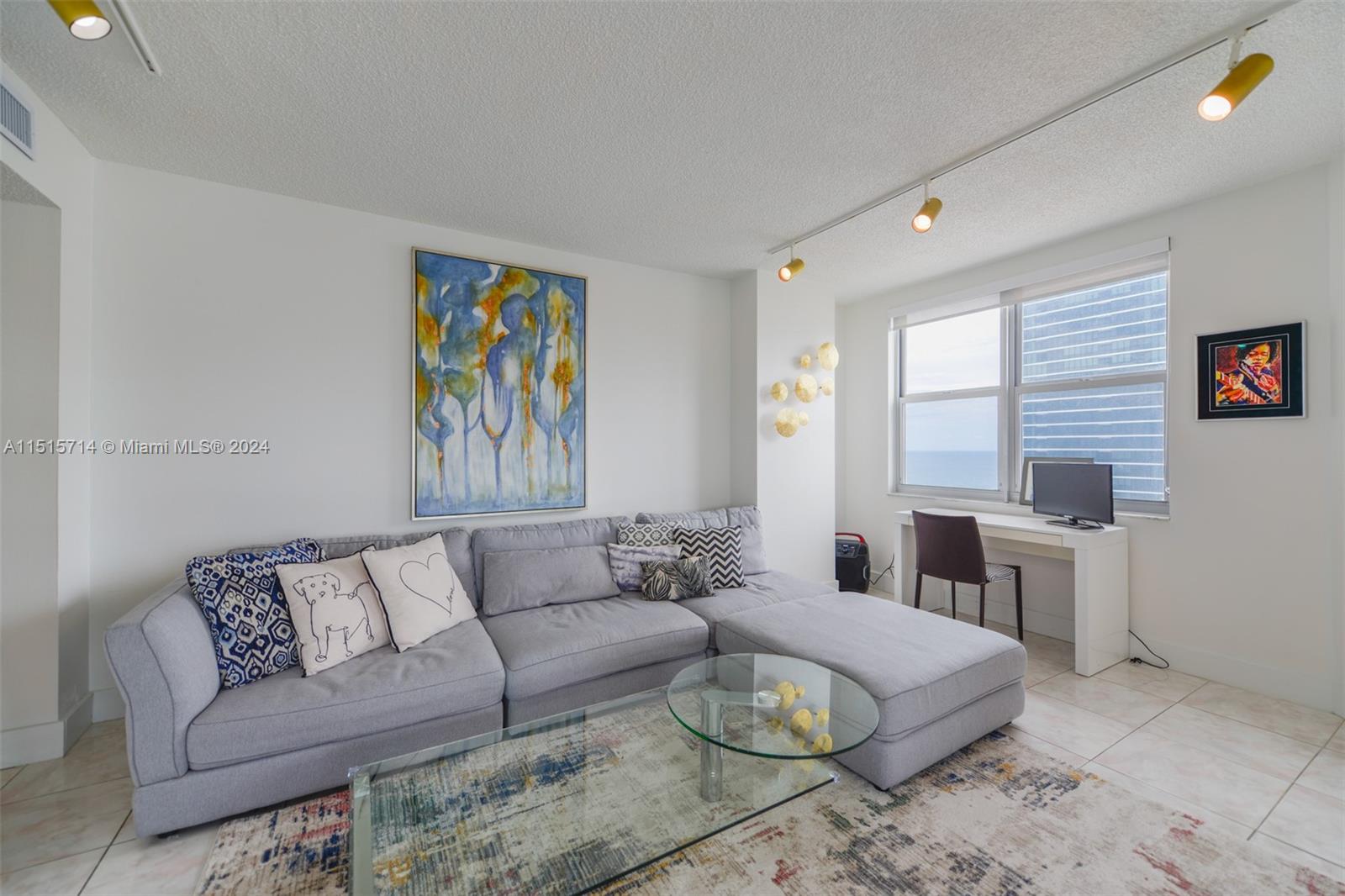 1950 S Ocean Dr 19E, Hallandale Beach, Florida 33009, 3 Bedrooms Bedrooms, ,2 BathroomsBathrooms,Residentiallease,For Rent,1950 S Ocean Dr 19E,A11515714