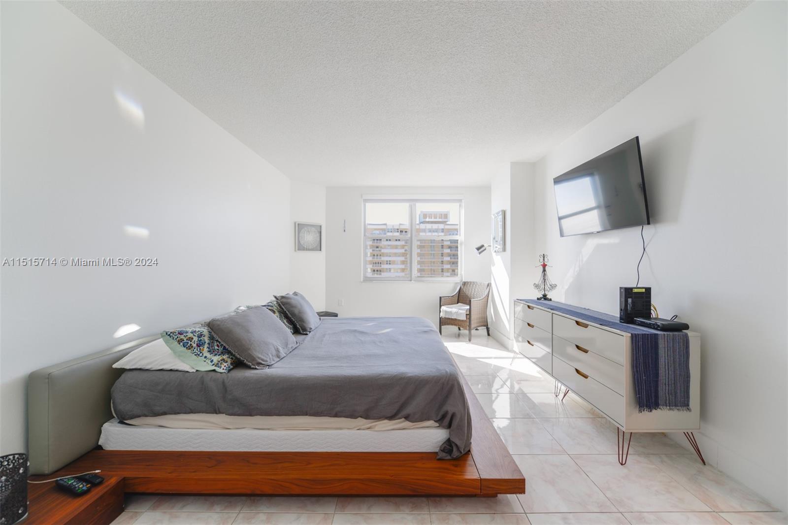 1950 S Ocean Dr 19E, Hallandale Beach, Florida 33009, 3 Bedrooms Bedrooms, ,2 BathroomsBathrooms,Residentiallease,For Rent,1950 S Ocean Dr 19E,A11515714