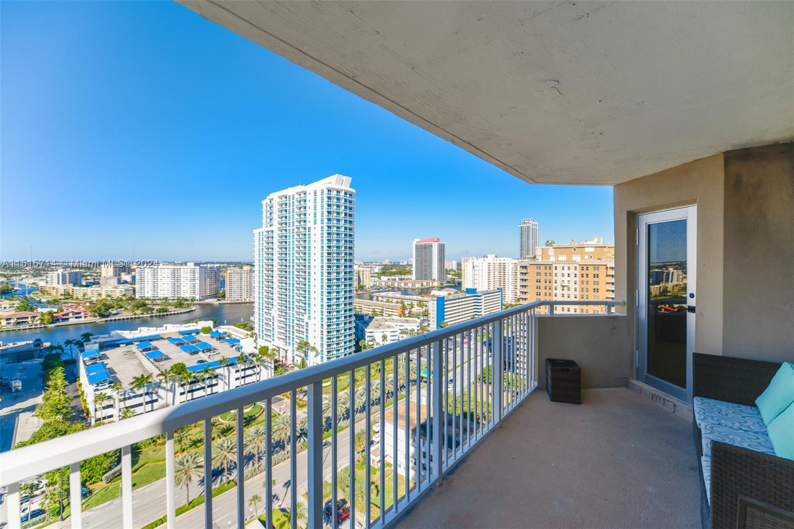1950 S Ocean Dr 19E, Hallandale Beach, Florida 33009, 3 Bedrooms Bedrooms, ,2 BathroomsBathrooms,Residentiallease,For Rent,1950 S Ocean Dr 19E,A11515714