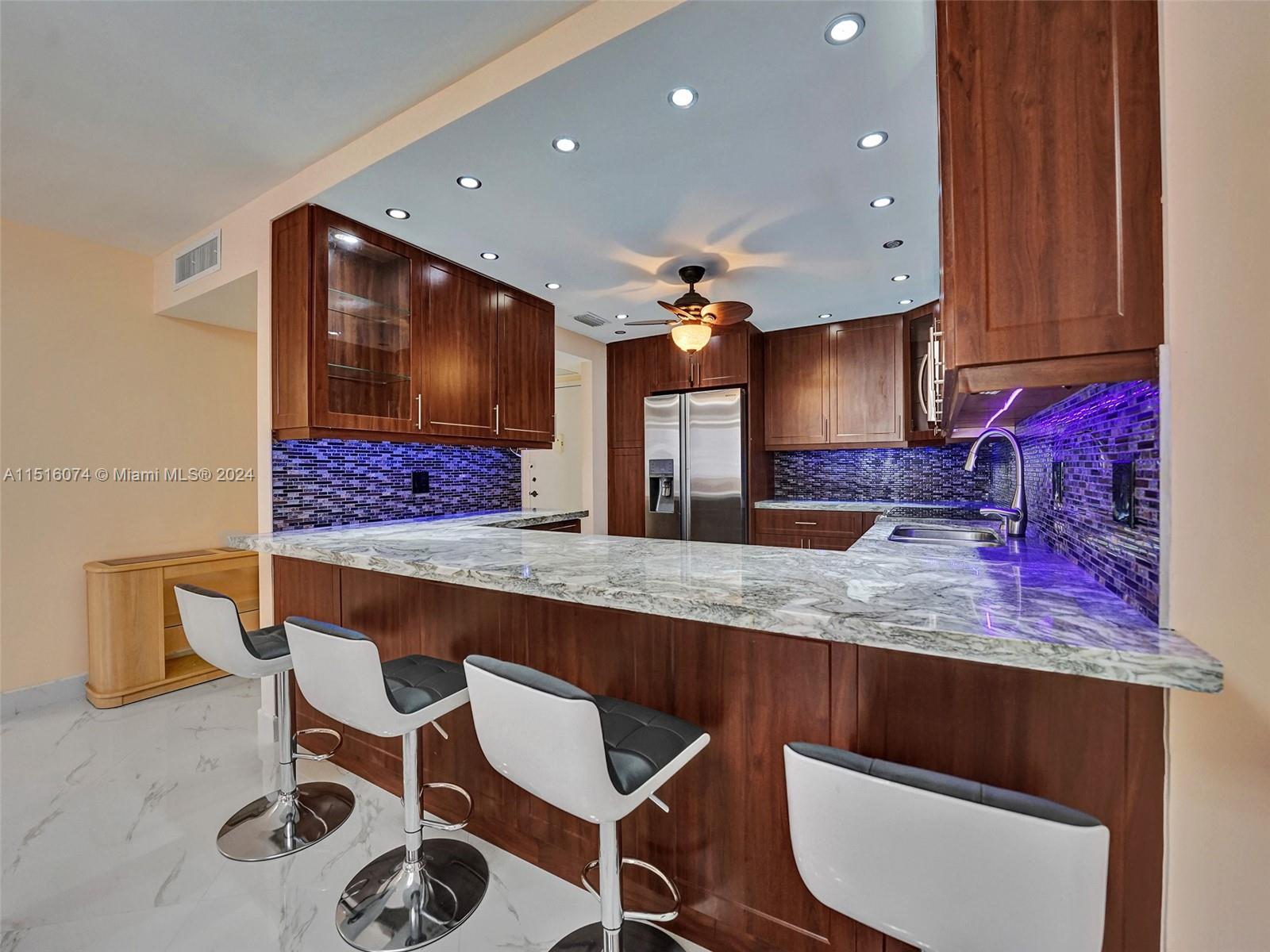 1865 S Ocean Dr 9D, Hallandale Beach, Florida 33009, 1 Bedroom Bedrooms, ,2 BathroomsBathrooms,Residentiallease,For Rent,1865 S Ocean Dr 9D,A11516074