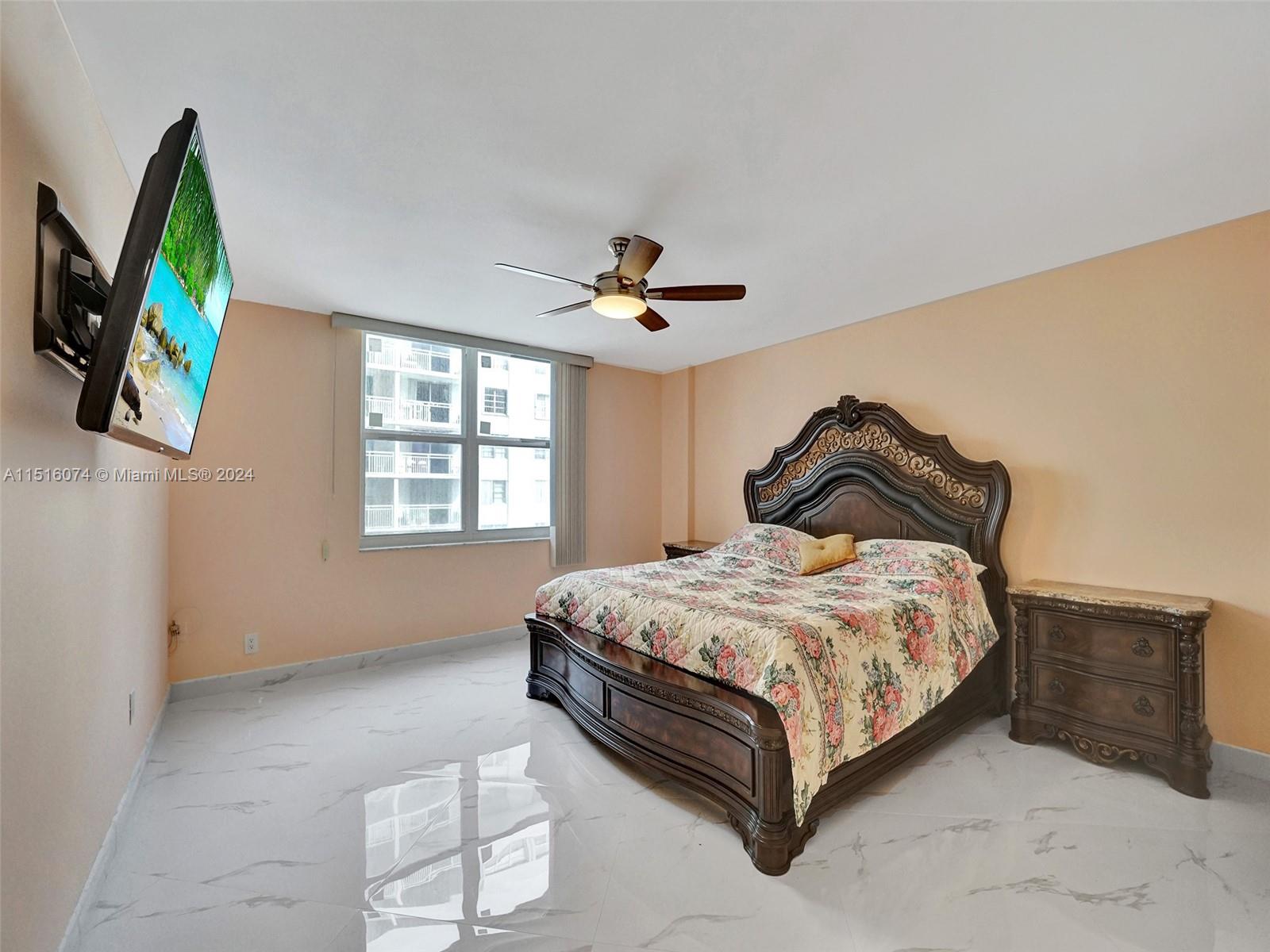 1865 S Ocean Dr 9D, Hallandale Beach, Florida 33009, 1 Bedroom Bedrooms, ,2 BathroomsBathrooms,Residentiallease,For Rent,1865 S Ocean Dr 9D,A11516074