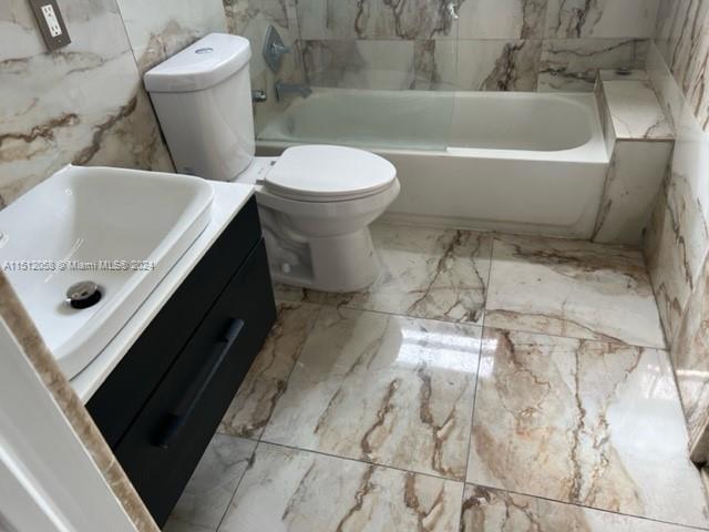 7904 West Dr 608, North Bay Village, Florida 33141, 1 Bedroom Bedrooms, ,1 BathroomBathrooms,Residential,For Sale,7904 West Dr 608,A11512058