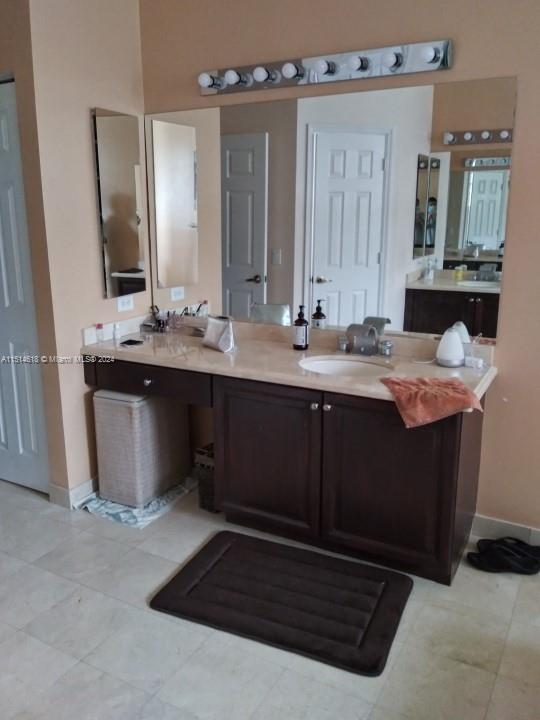 13752 16th St, Pembroke Pines, FL, 33028 United States, 5 Bedrooms Bedrooms, ,3 BathroomsBathrooms,Residential,For Sale,16th St,A11514618