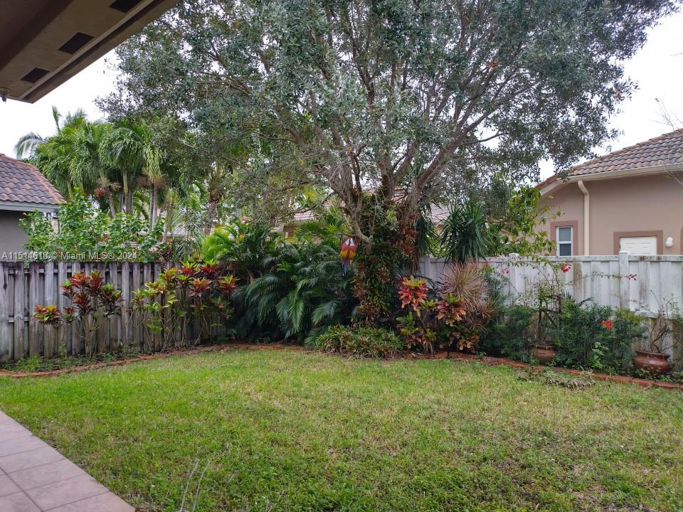 13752 16th St, Pembroke Pines, FL, 33028 United States, 5 Bedrooms Bedrooms, ,3 BathroomsBathrooms,Residential,For Sale,16th St,A11514618